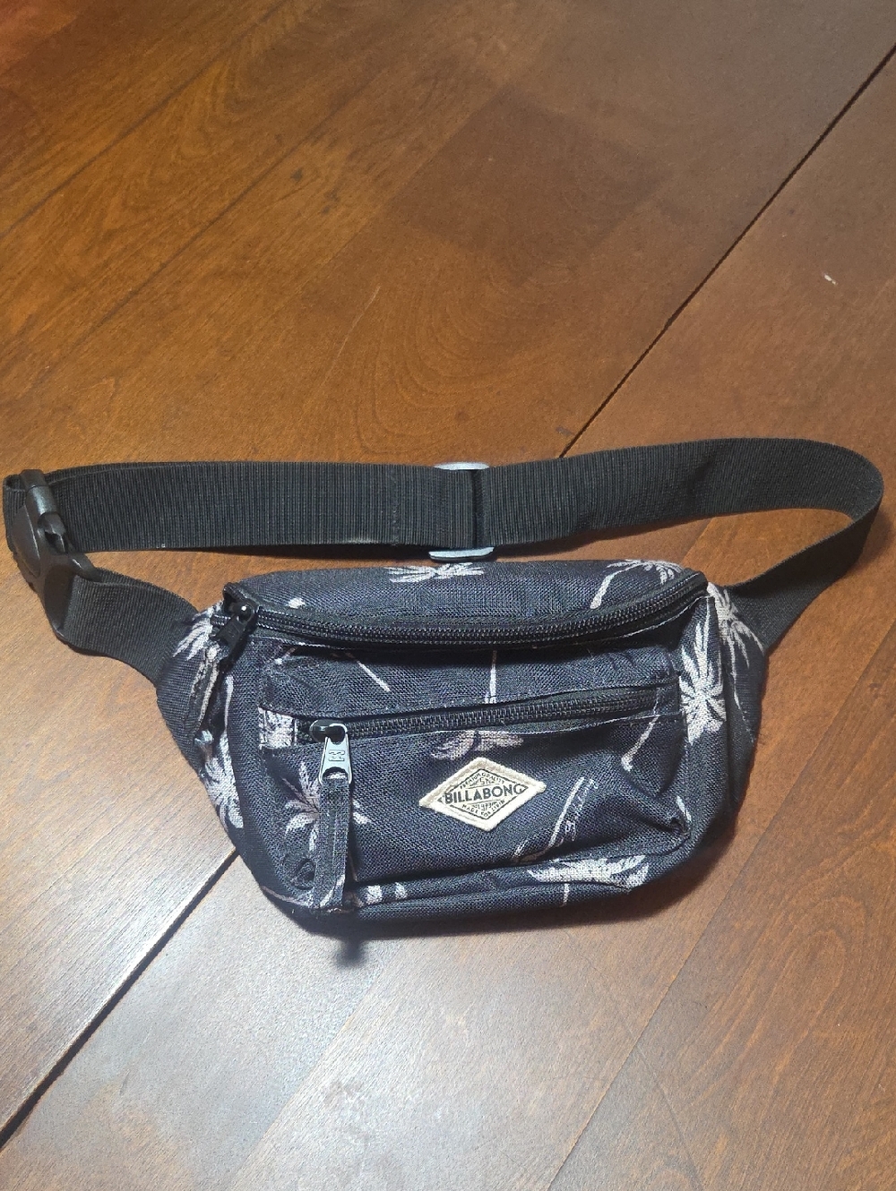 Billabong Black With Tan Palm Tree Waist Belt Bag Fanny Pack